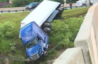 Аварии с перегруженными грузовиками