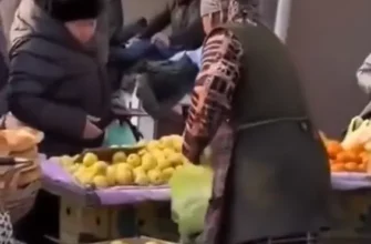 Продавец на рынке подменивает хорошие яблоки на гнилые 95